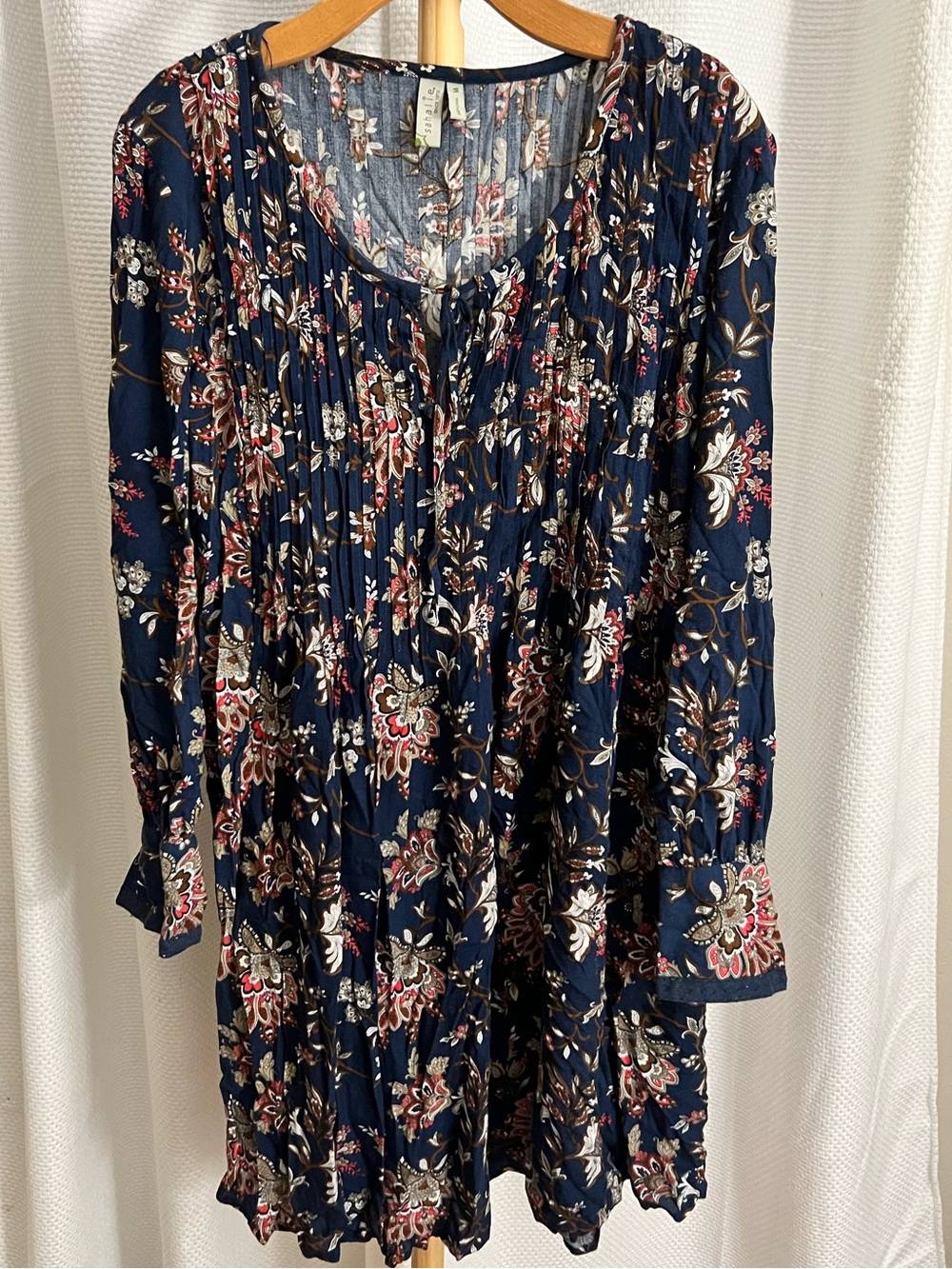 sahalie Navy Floral Long-Sleeve Pleated Tunic Dress boho , medium